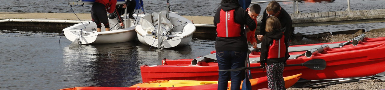 Lochore Meadows kayaking